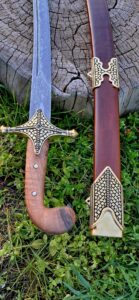 Шабля дамаск, Руків’я горіх - Забраження 4